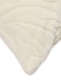 细节 –点击放大 - FRETTE - Luxury Alpaca Paisley Cushion Cover — Milk