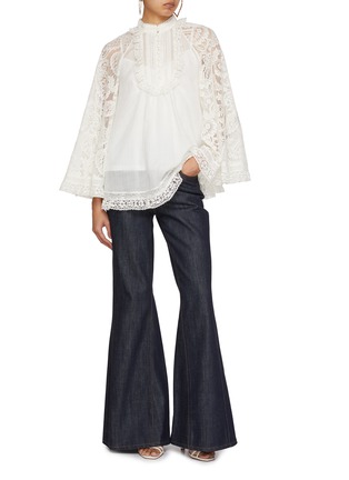 模特儿示范图 - 点击放大 - ZIMMERMANN - Ascension Lace Yoke Blouse
