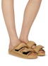 模特儿示范图 - 点击放大 - BIRKENSTOCK 1774 - COSY NYLON 魔术贴平底凉鞋
