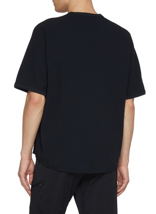 背面 - 点击放大 - GOLDWIN - 轻量短袖 T 恤