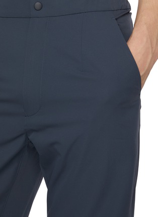  - GOLDWIN - 轻量锥形长裤