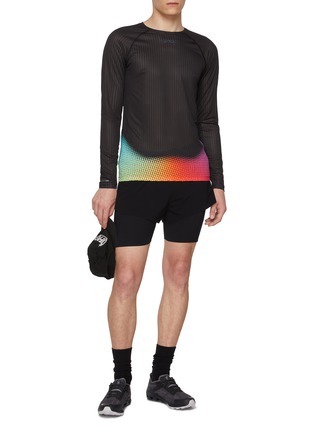 模特儿示范图 - 点击放大 - SOAR RUNNING - Trail Shorts