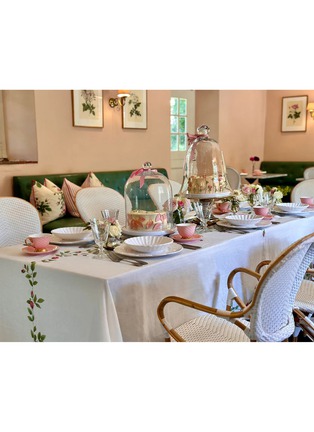 细节 –点击放大 - SUMMERILL & BISHOP - Rose Trellis Linen Tablecloth