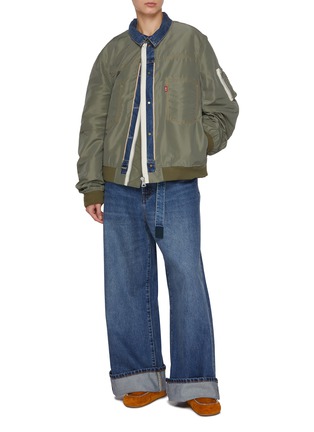 模特儿示范图 - 点击放大 - SACAI - X LEVI'S 双面穿拼接夹克