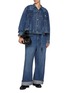 模特儿示范图 - 点击放大 - SACAI - X LEVI'S 褶裥牛仔夹克