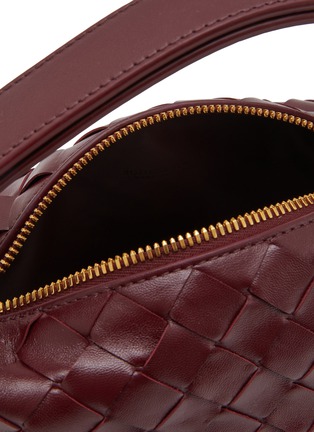 细节 - 点击放大 - BOTTEGA VENETA - Small Wallace Leather Shoulder Bag