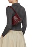 模特儿示范图 - 点击放大 - BOTTEGA VENETA - Small Wallace Leather Shoulder Bag