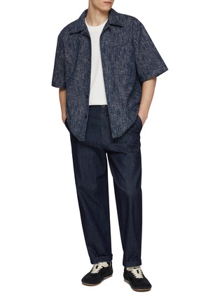 模特儿示范图 - 点击放大 - BOTTEGA VENETA - Textured Fleck Shirt