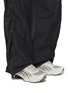 模特儿示范图 - 点击放大 - ASICS - GEL-KINETIC FLUENT Men's Sneakers