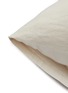 细节 –点击放大 - HÄSTENS - Cotton Pillowcase — Beige