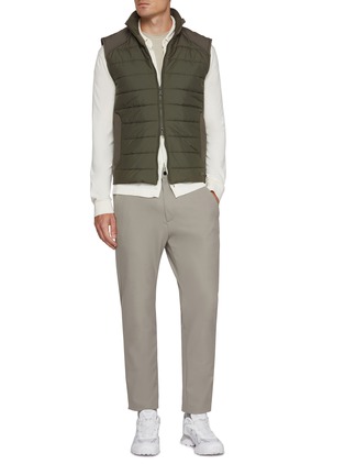 模特儿示范图 - 点击放大 - PAUL & SHARK - High Neck Quilted Vest