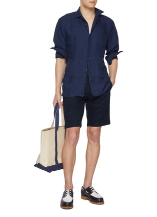 模特儿示范图 - 点击放大 - INCOTEX - Slacks Linen Cotton Bermuda Shorts