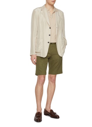 模特儿示范图 - 点击放大 - INCOTEX - Slacks Linen Cotton Bermuda Shorts