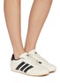 模特儿示范图 - 点击放大 - ADIDAS - Taekwondo Low Top Women's Sneakers