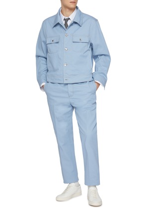 模特儿示范图 - 点击放大 - THOM BROWNE - Twin Needle Stitch Backstrap Jeans