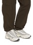 模特儿示范图 - 点击放大 - NEW BALANCE - M1000 Low Top Men's Sneakers