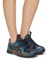 模特儿示范图 - 点击放大 - ASICS - X Kiko Kostadinov Studio UB10-S GEL-KAYANO 20 Unisex Sneakers