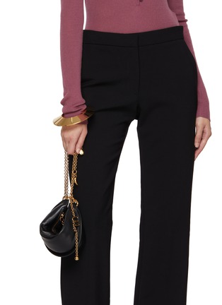 模特儿示范图 - 点击放大 - CHLOÉ - Mini Halfmoon Leather Shoulder Bag