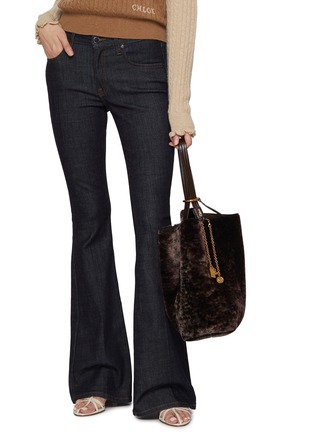 模特儿示范图 - 点击放大 - CHLOÉ - Medium Chloé Spin Shearling Tote Bag