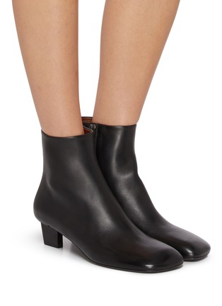 模特儿示范图 - 点击放大 - MARSÈLL - 40 QUAMA 方头短靴