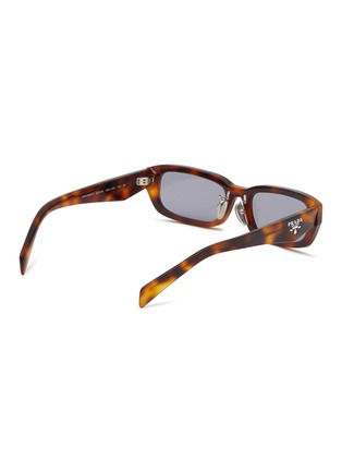 模特儿示范图 - 点击放大 - PRADA - Acetate Rectangle Sunglasses