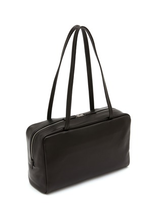 模特儿示范图 - 点击放大 - THE ROW - Astra Bowling Shoulder Leather Bag