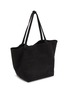 模特儿示范图 - 点击放大 - THE ROW - Park Tote Three Suede Shoulder Bag