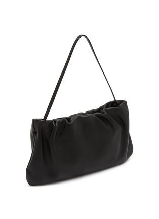 模特儿示范图 - 点击放大 - THE ROW - Extra Large Bourse Leather Shoulder Bag