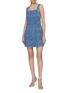 模特儿示范图 - 点击放大 - ALICE + OLIVIA - Maryann Floral Cutout Denim Mini Dress