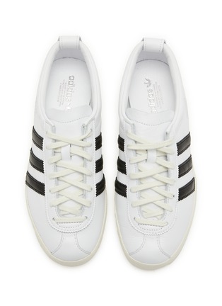 模特儿示范图 - 点击放大 - ADIDAS - 女款 Blanc W 系带皮革运动鞋