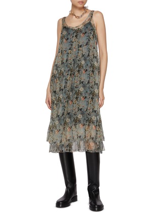 模特儿示范图 - 点击放大 - R13 - Gathered Tank Dress