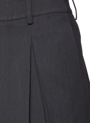  - MO&CO. - Pleated Mini Skirt