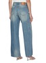 背面 - 点击放大 - MO&CO. - Paint Splatter Detail Medium Wash Jeans