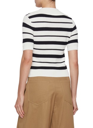 背面 - 点击放大 - MO&CO. - Open Collar Stripe Knit Top
