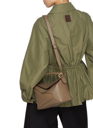 正面 -点击放大 - LOEWE - Medium Puzzle Edge Grained Leather Bag