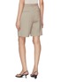 背面 - 点击放大 - EDITION - Flat Front Shorts