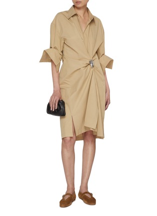 模特儿示范图 - 点击放大 - EDITION - Long Sleeve Draped Shirt Dress
