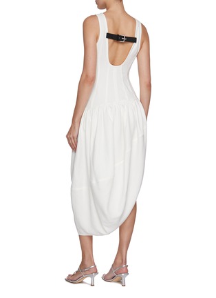 背面 - 点击放大 - EDITION - Buckle Back Sleeveless Balloon Dress