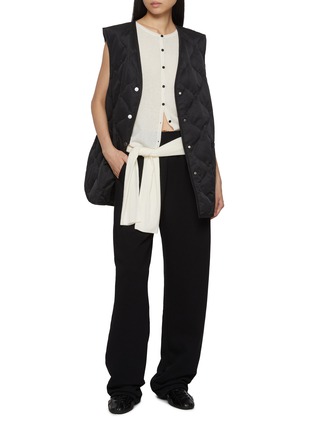 模特儿示范图 - 点击放大 - EDITION - Quilted Goose Down Puffer Gilet
