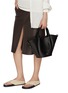 模特儿示范图 - 点击放大 - JOY GRYSON - Terrasse Leather Shoulder Bag
