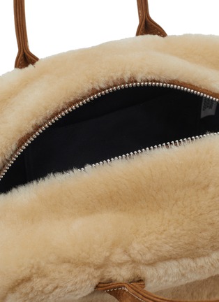 细节 - 点击放大 - MARGESHERWOOD - Soft Bowling Shearling Bag