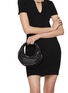 模特儿示范图 - 点击放大 - ALEXANDERWANG - Mini Twyst Leather Bag