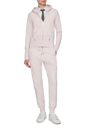 模特儿示范图 - 点击放大 - THOM BROWNE - 拉链连帽卫衣