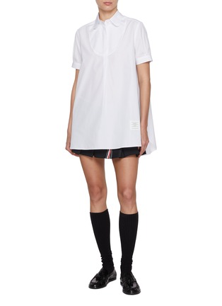 模特儿示范图 - 点击放大 - THOM BROWNE - 宽松剪裁圆角领衬衫