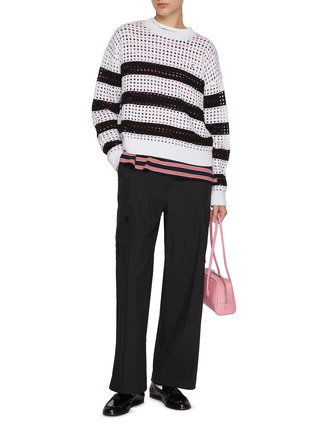 模特儿示范图 - 点击放大 - CLOVE - Crochet Stripe Knit Sweater