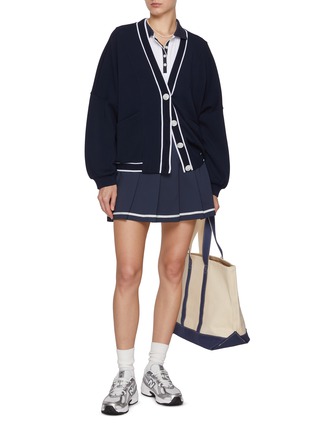 模特儿示范图 - 点击放大 - VARLEY - Decker Striped Trim Cardigan