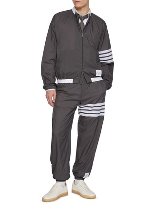 模特儿示范图 - 点击放大 - THOM BROWNE - 4 Bar Track Pants