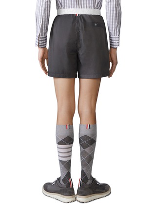 细节 - 点击放大 - THOM BROWNE - LOGO 饰边短裤