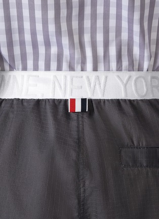  - THOM BROWNE - LOGO 饰边短裤