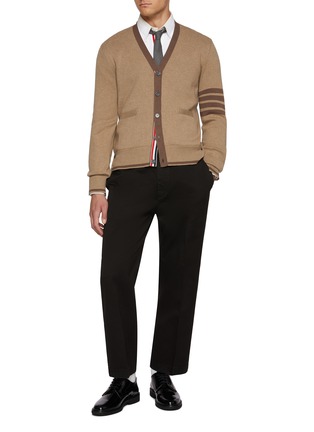 模特儿示范图 - 点击放大 - THOM BROWNE - 4 Bar V-Neck Cotton Cardigan